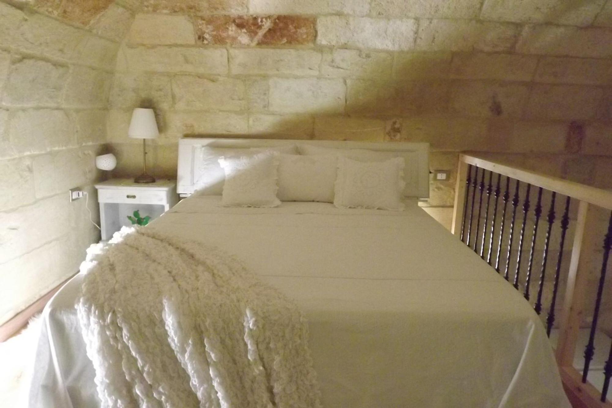 Palazzo Emy Bed & Breakfast Lecce Exterior photo